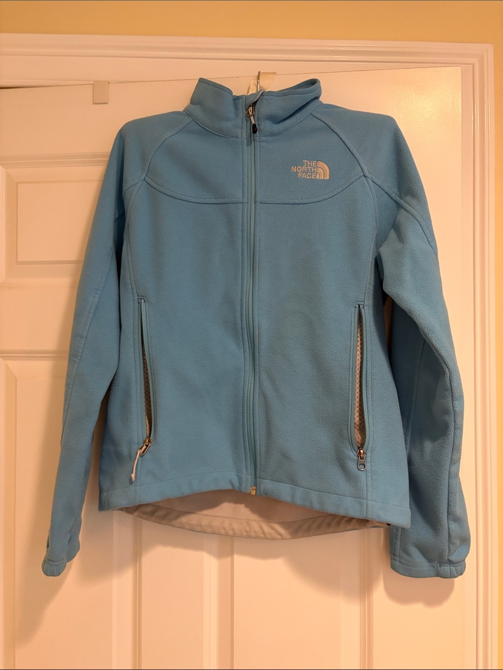 The North Face Women's Sky Blue Fleece Jacket - Full Zip